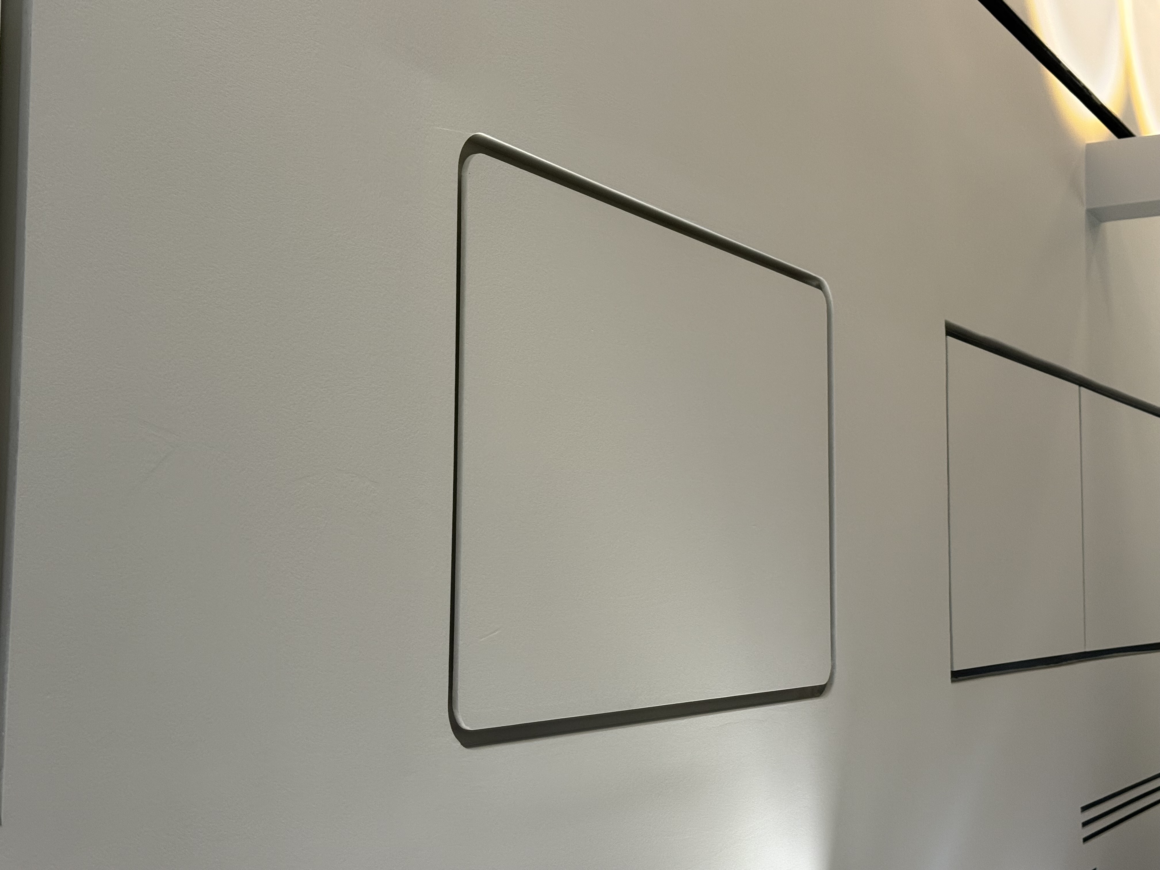 دریچه کنج کرو طرح گل سقفی